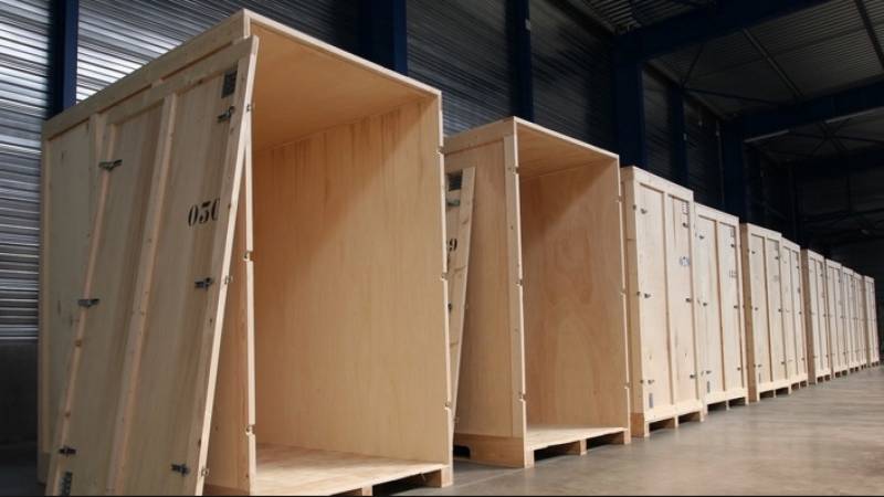 containers en bois utilisés dans les gardes meubles